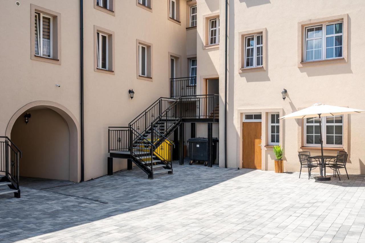 Central Platinum Apartments 24 雷布尼克 外观 照片